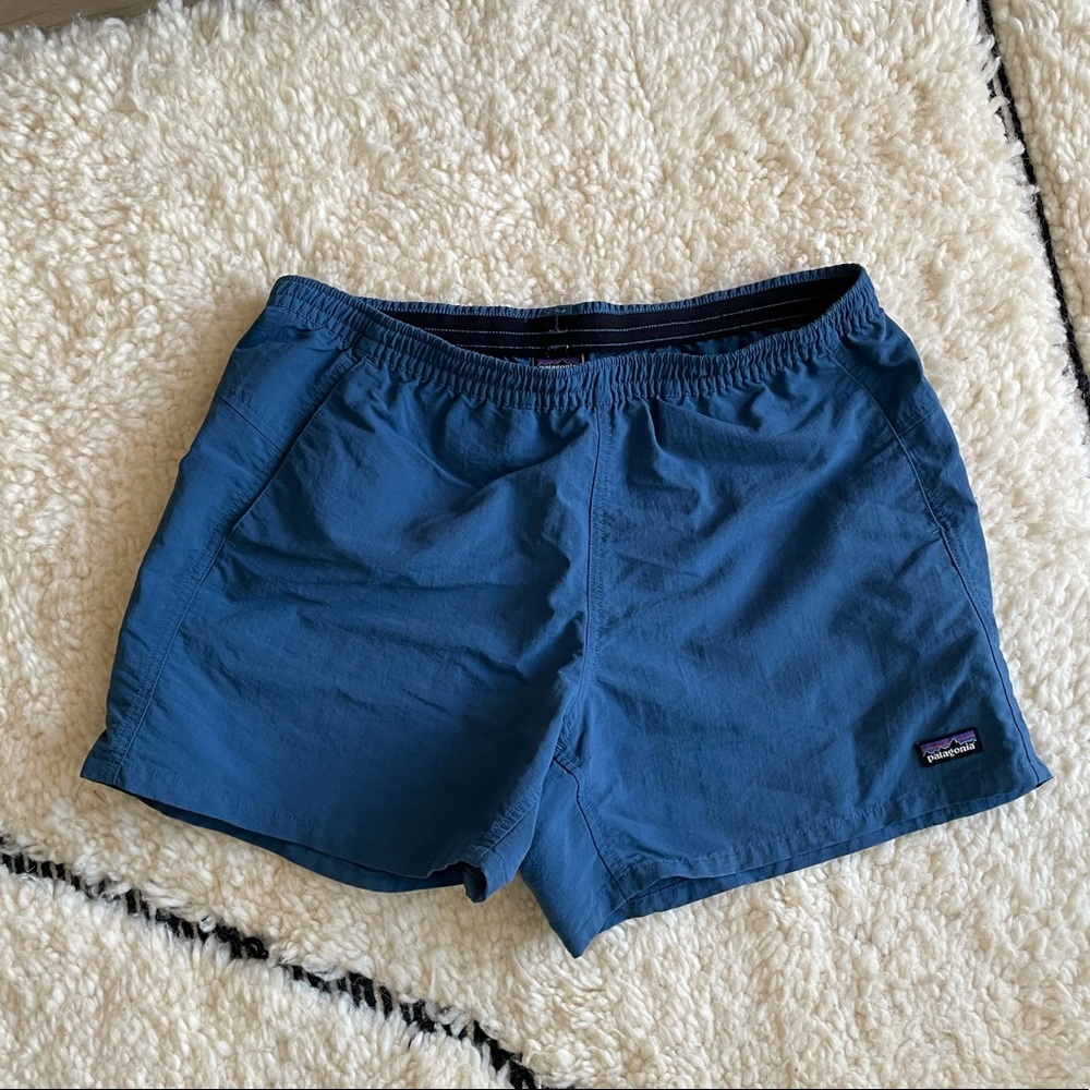 Patagonia Baggies Blue Size M 5in inseam